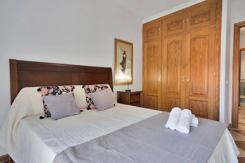 Apartamento Con Jacuzzi Y Parking En San Pedro - Del Valle 72 2 Marbella 0*,