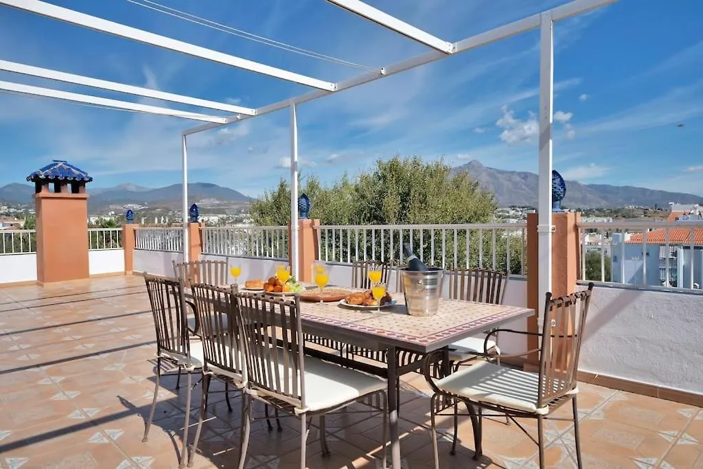 Apartamento Con Jacuzzi Y Parking En San Pedro - Del Valle 72 2 Marbella 0*,